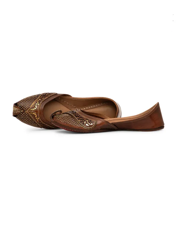 Brown_Total_Leather_Wedding_Punjabi_Jutti_For_Women
