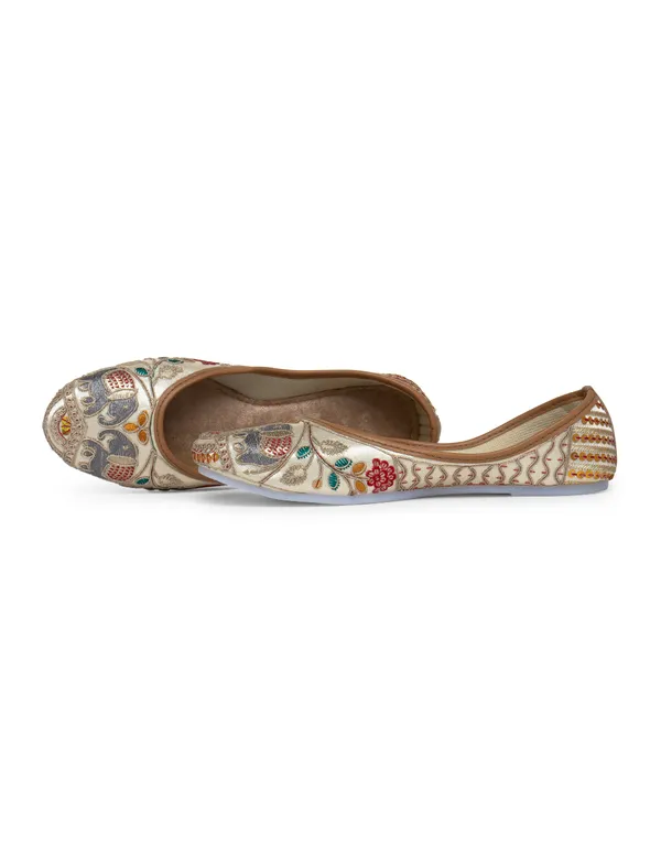 Cream_Gold_Fabric_And_Foam_Embroidered_Ethnic_Punjabi_Jutti_For_Women