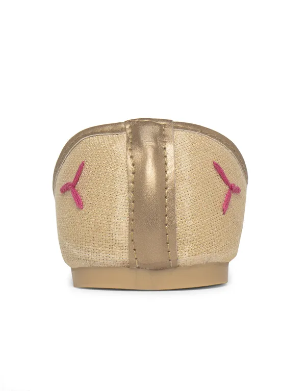 Gold_Fabric_And_Foam_Embriodered_Festive_Punjabi_Jutti_For_Women