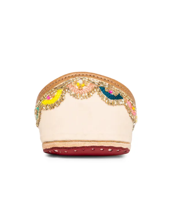 Multicolor_Punjabi_Jutti_for_Women_with_Dabka_Leather_Lining