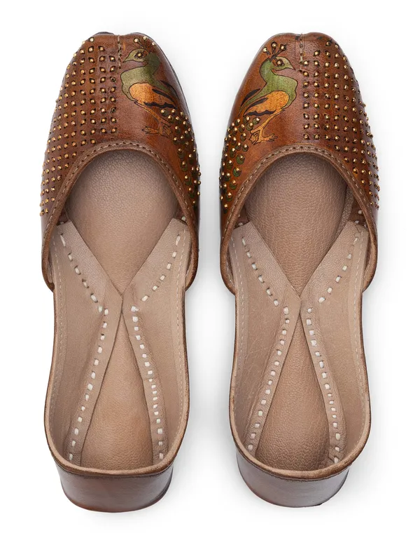 Premium_Total_Leather_Punjabi_Jutti_-_Handcrafted_Traditional_Footwear_for_Women