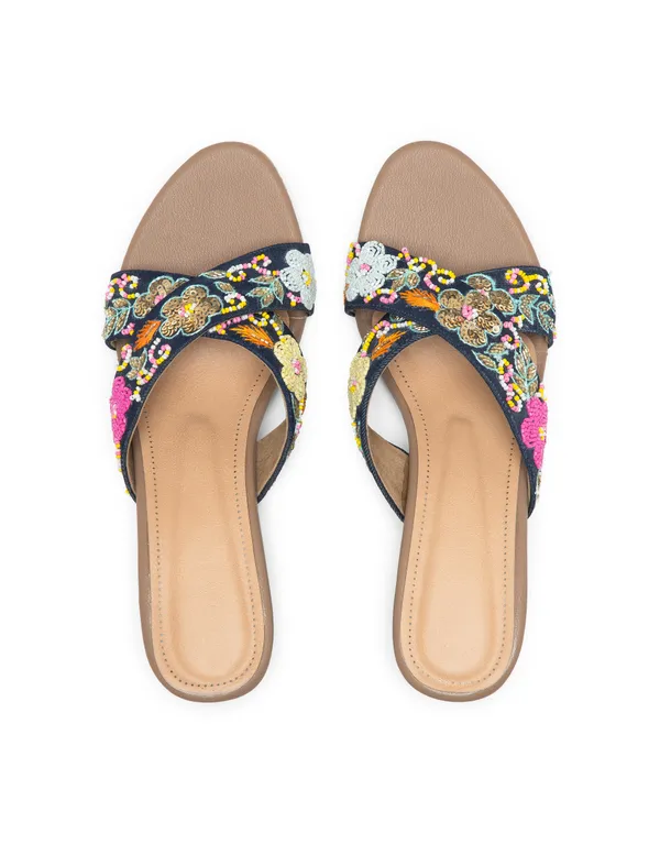 Blue_Fabric_And_Foam_Unique_Hand-Embroidered_Wedding_Slipperss_For_Women