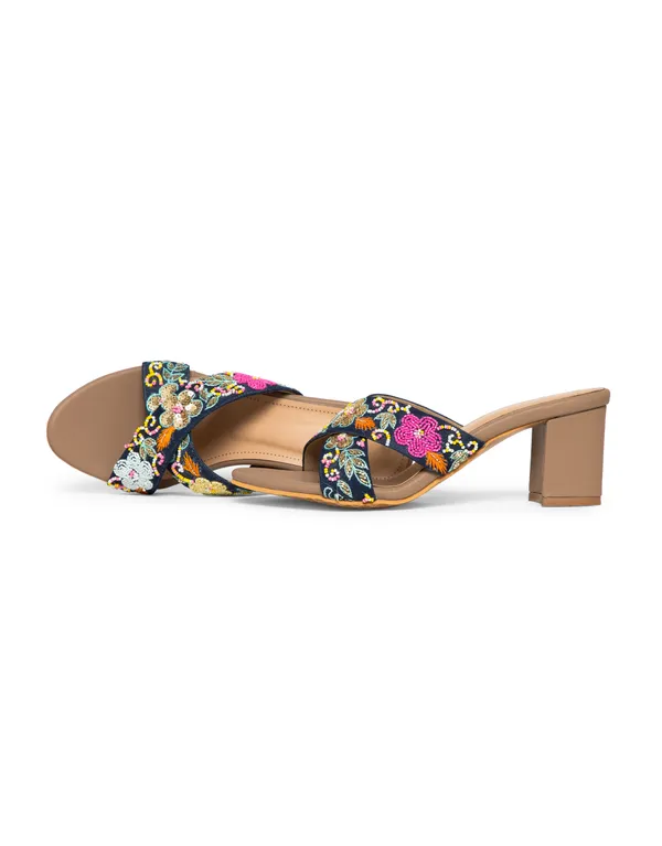 Blue_Fabric_And_Foam_Unique_Hand-Embroidered_Wedding_Slipperss_For_Women