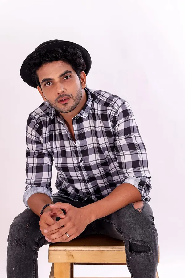 Grey_&_Black_Premium_Printed_Cotton_Blend_Casual_Shirt_For_Men