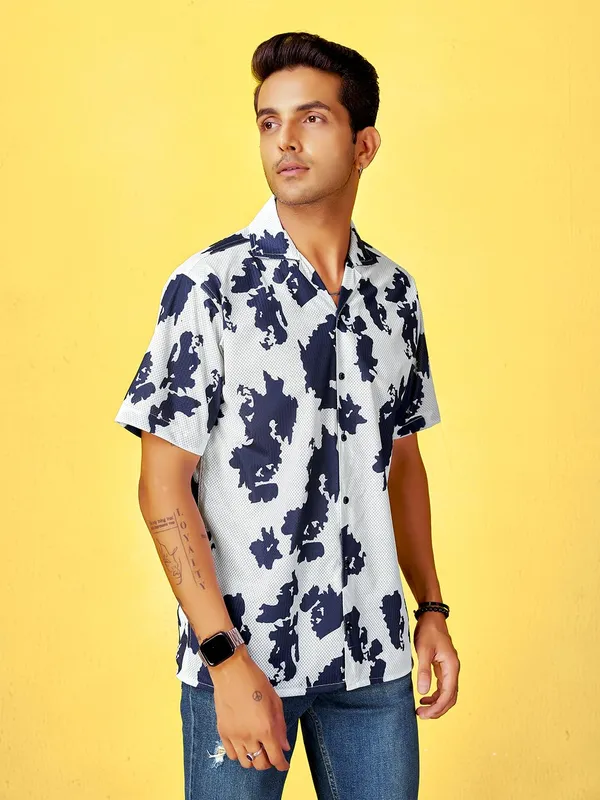 Blue_Patch_Premium_Printed_Cotton_Blend_Casual_Shirt_For_Men
