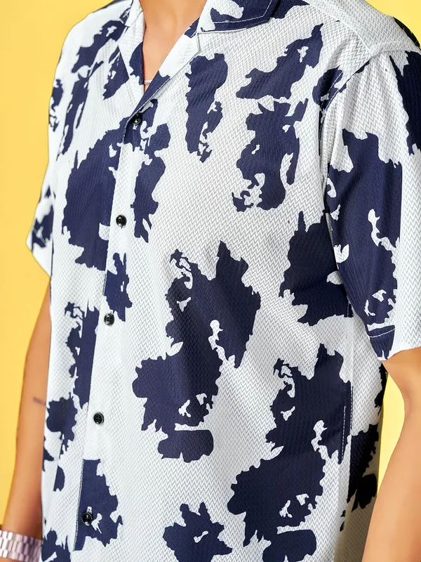 Blue_Patch_Premium_Printed_Cotton_Blend_Casual_Shirt_For_Men