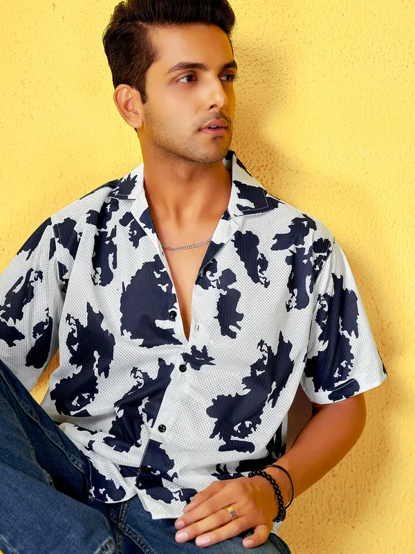 Blue_Patch_Premium_Printed_Cotton_Blend_Casual_Shirt_For_Men