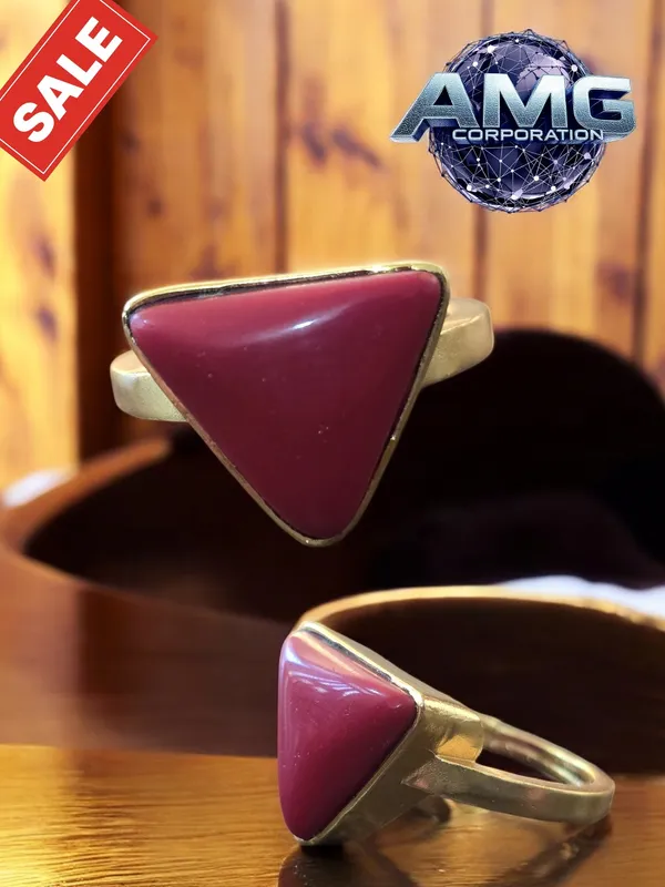 Moonga_Coral_Gemstone_Brass_Metal_Gold_Plated_Adjustable_Ring_Astrological_Purpose_For_Unisex
