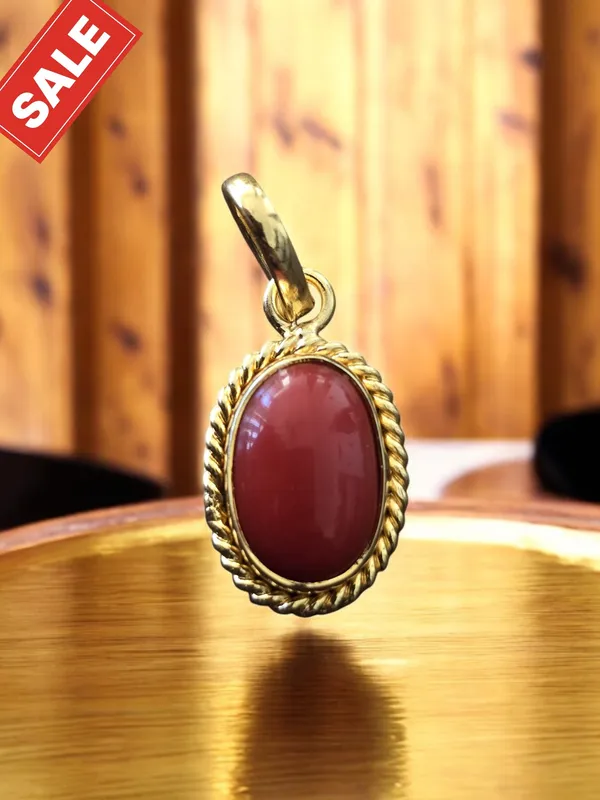 Moonga_Coral_Gemstone_Brass_Metal_Gold_Plated_Pendant_Astrological_Purpose_For_Unisex