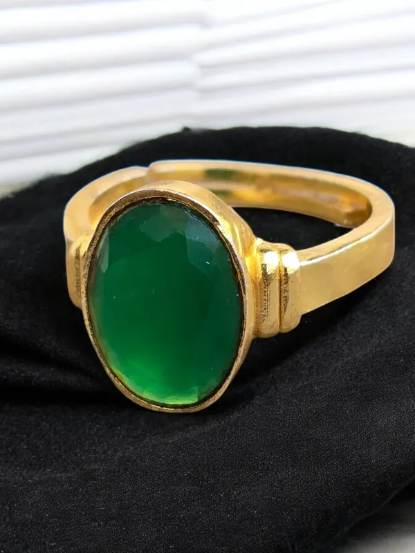 Panna_Emerald_Gemstone_Brass_Metal_Adjustable_Ring_Astrological_Purpose_For_Unisex
