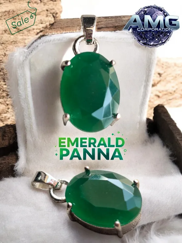 Panna_Emerald_Gemstone_Brass_Metal__Pendant_Astrological_Purpose_For_Unisex