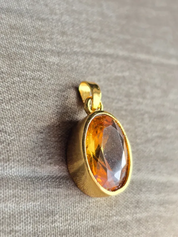 Yellow_Sapphire_Pukhraj_Gemstone_Brass_Metal__Pendant_Astrological_Purpose_For_Unisex