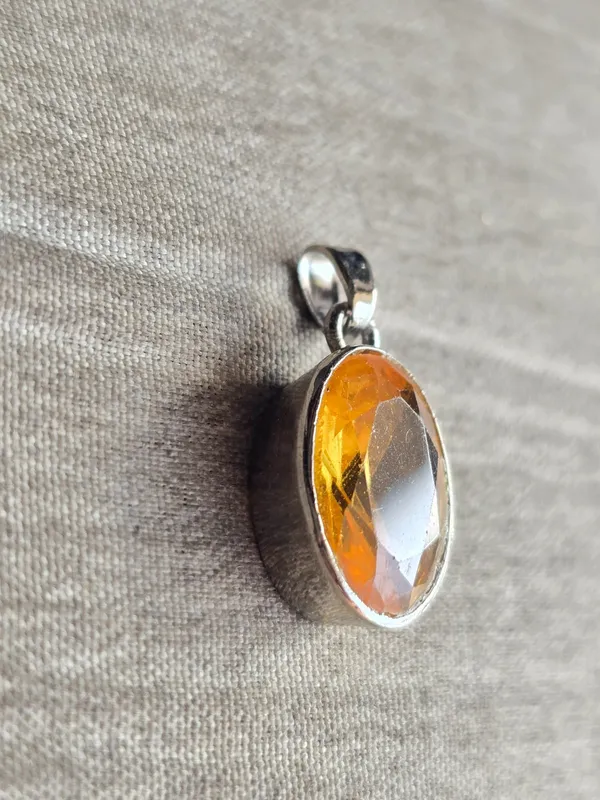 Yellow_Sapphire_Pukhraj_Gemstone_Brass_Metal__Pendant_Astrological_Purpose_For_Unisex