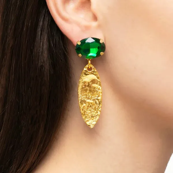 Green_Stone_Gold_Textured_Drop_Earrings_for_Women