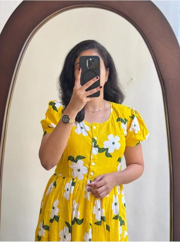 Cotton_Yellow_Gown_