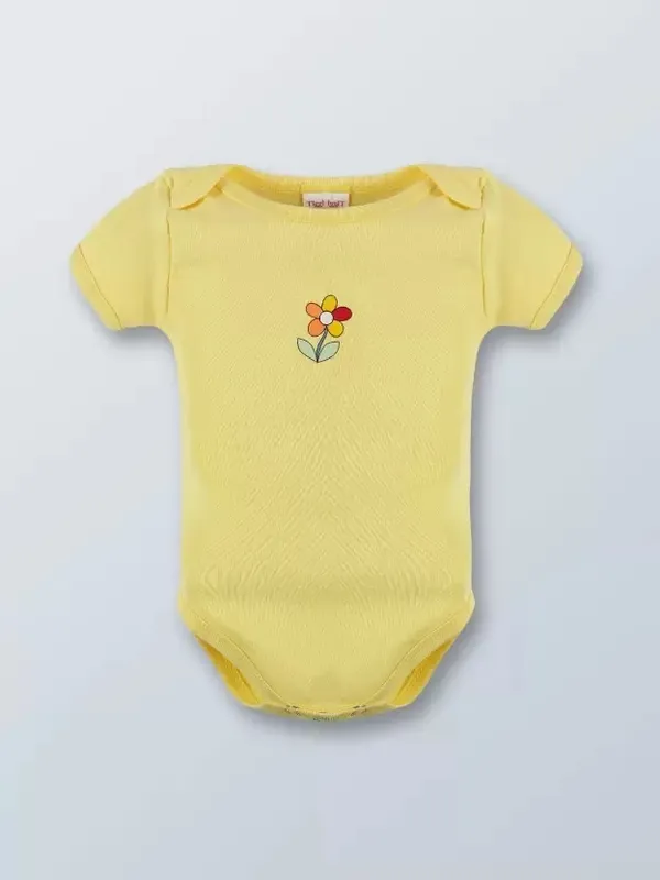 Pack_Of_3_Yellow_Hosiery_Half_Sleeves_Round_Neck_Casual_Body_Suit_Baby_Boys
