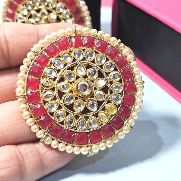 Maroon_Alloy_Push_Back_Ethnic_Earring_Set::Stud_Earring_For_Women