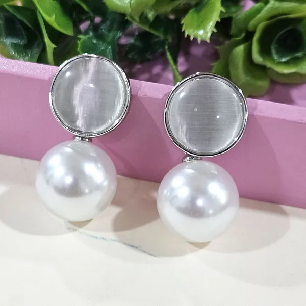 White_&_Grey___push_and_pull_Ethnic_Stud_Earring_For_Women