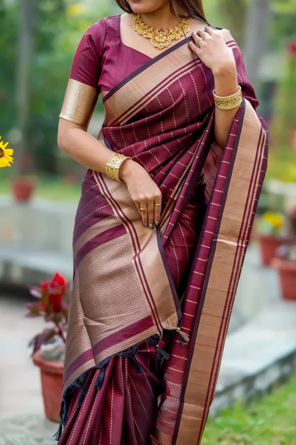 Dark_Maroon_Soft_Banarasi_Raw_Silk_Saree_With_Zari_Lining_Weaving_Work