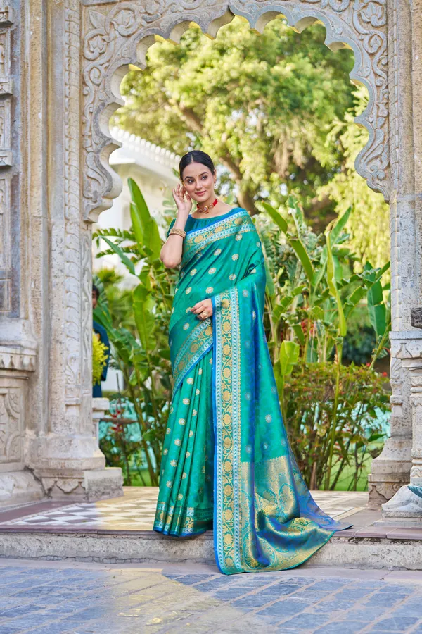 Green_Color_Banarasi_Silk_Saree_With_Zari_Weaving_Work