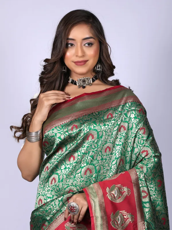 Green_Kanchipuram_Silk_Saree_With_Zari_Weaving_Work