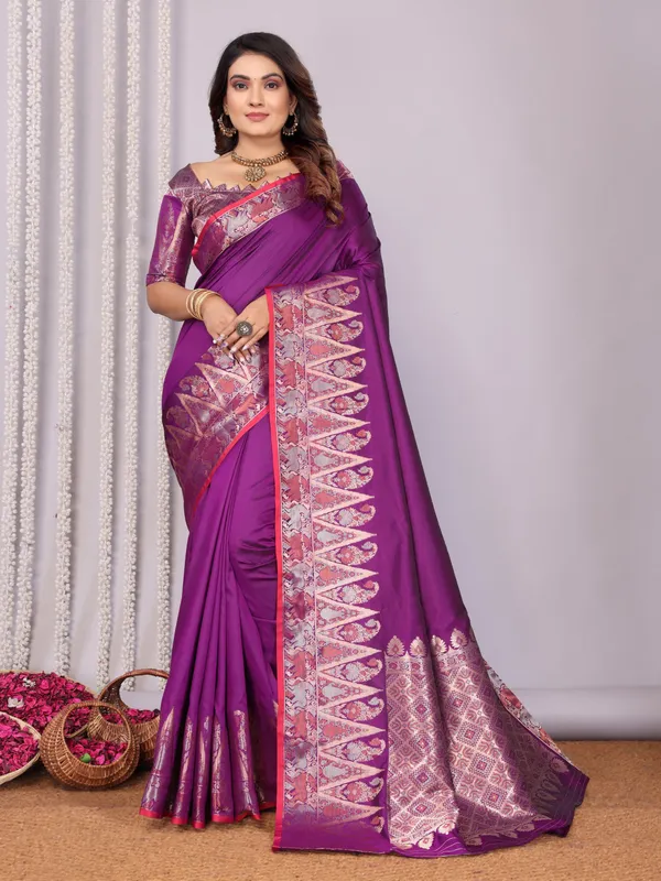 Magenta_Premium_Soft_Banarasi_Silk_Saree_With_Zari_Weaving_Work