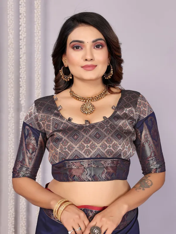 Navy_Blue_Premium_Soft_Banarasi_Silk_Saree_With_Zari_Weaving_Work