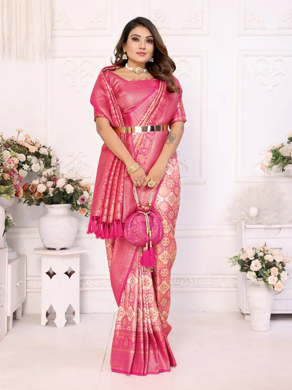 Peach_Banarasi_Chaturi_Silk_Saree_With_Zari_Weaving_Work