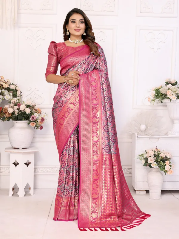 Pink_Banarasi_Chaturi_Silk_Saree_With_Zari_Weaving_Work