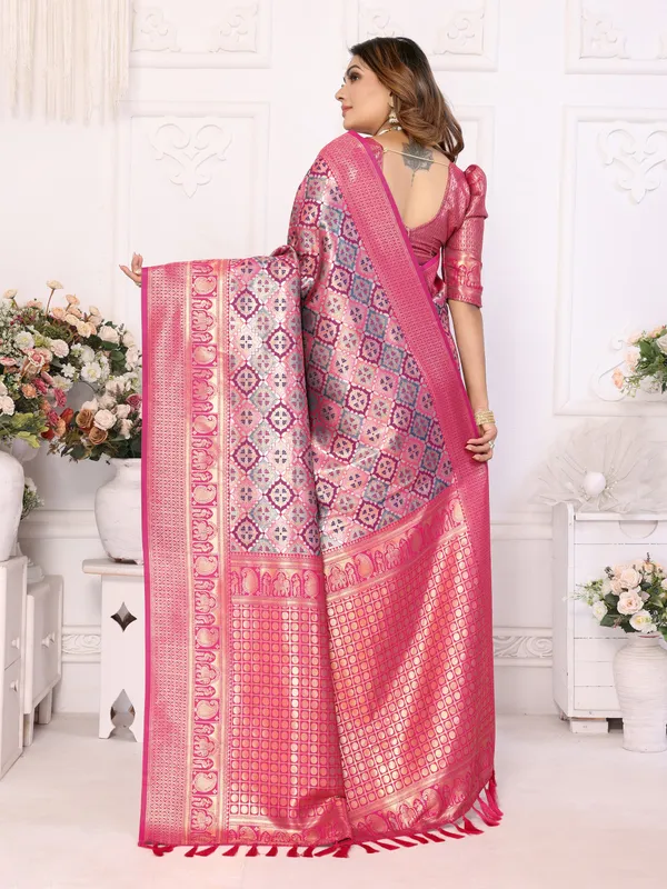 Pink_Banarasi_Chaturi_Silk_Saree_With_Zari_Weaving_Work