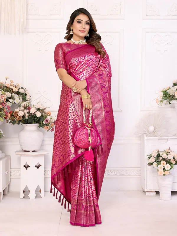 Pink_Banarasi_Chaturi_Silk_Saree_With_Zari_Weaving_Work