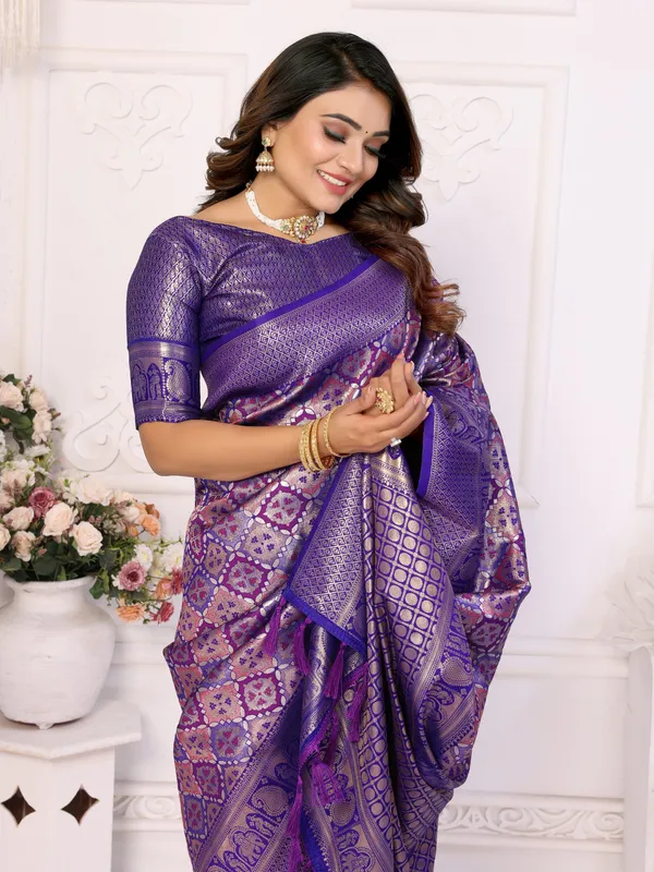 Purple_Banarasi_Chaturi_Silk_Saree_With_Zari_Weaving_Work