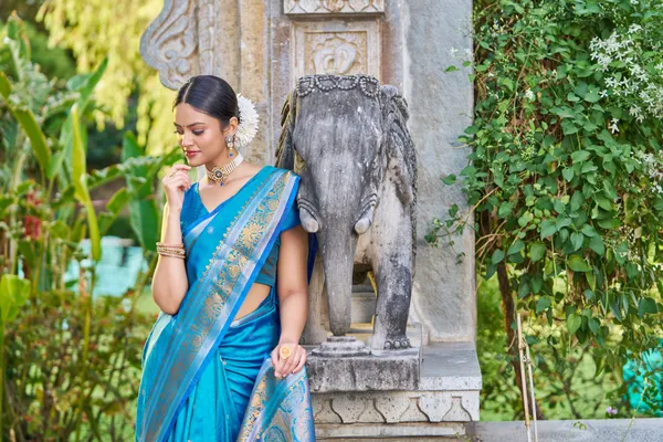 Rama_Green_Color_Banarasi_Silk_Saree_With_Zari_Weaving_Work