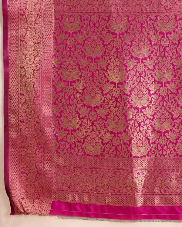 Rani_Pink_Color_Soft_Kanchipuram_Silk_Saree_With_Zari_Weaving_Work