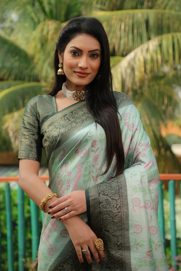 Sea_Green_Kanjivaram_Silk_Saree_With_Zari_Weaving_Work
