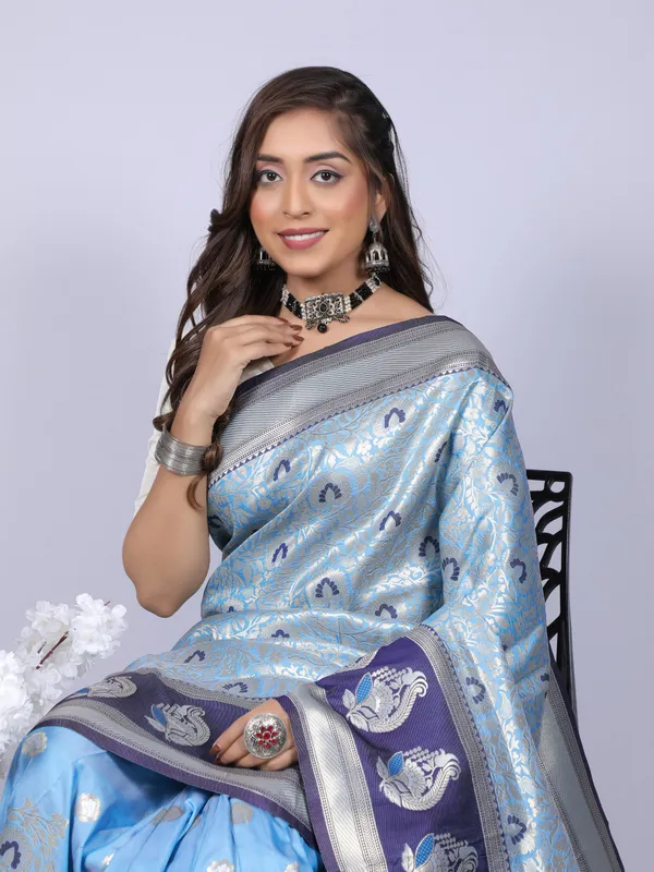 Sky_Blue_Kanchipuram_Silk_Saree_With_Zari_Weaving_Work