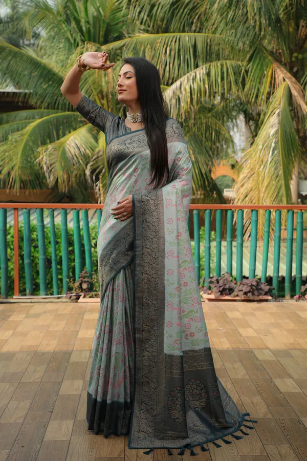 Sky_Blue_Kanjivaram_Silk_Saree_With_Zari_Weaving_Work