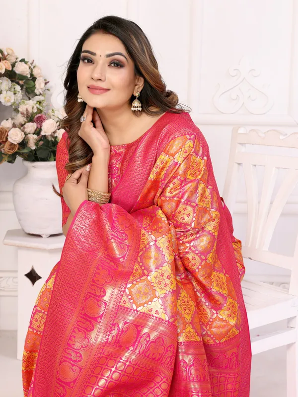 Yellow_Banarasi_Chaturi_Silk_Saree_With_Zari_Weaving_Work