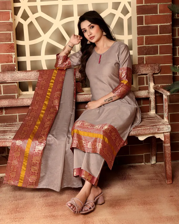 GREY_KANCHI_COTTON_KURTA_PANT_SET_WITH_DUPATTA