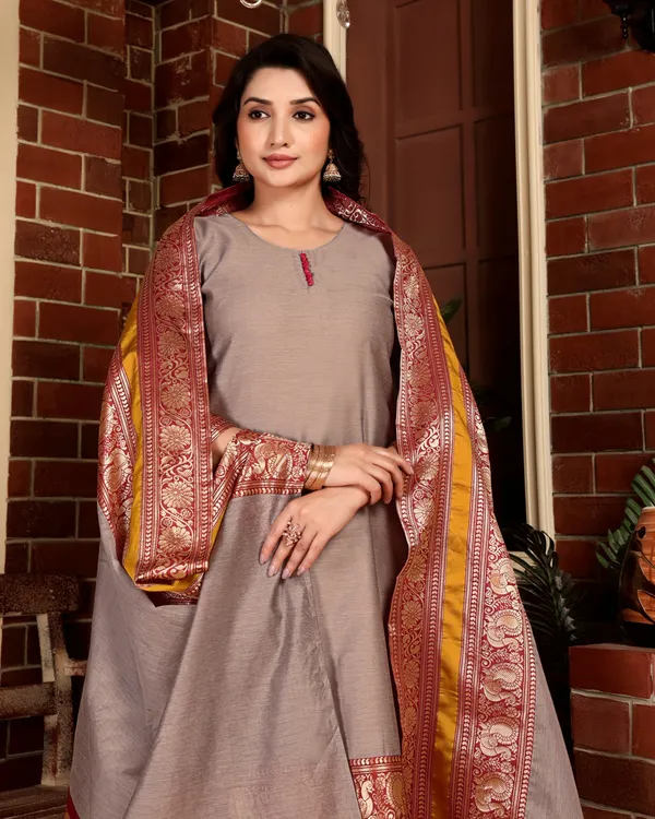GREY_KANCHI_COTTON_KURTA_PANT_SET_WITH_DUPATTA
