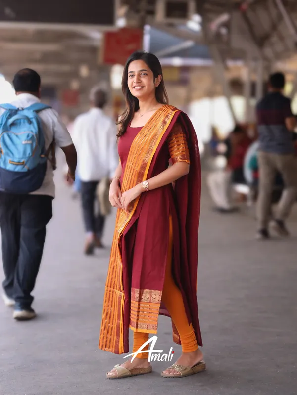 Maroon_Kurta_&_Pant_Set_with_Dupatta