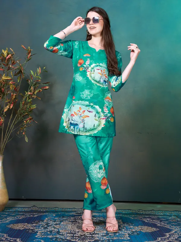 Green_With_Multifloral?Print_Rayon_Blend_Kurti_for_Women