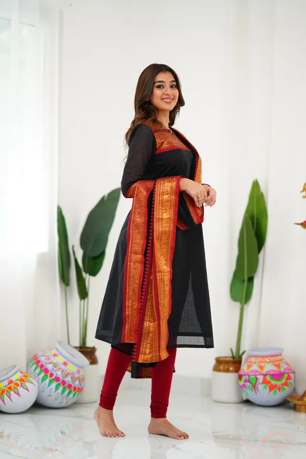 Black_Kurta_&_Pant_Set_with_Dupatta