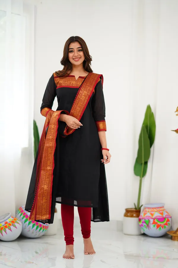 Black_Kurta_&_Pant_Set_with_Dupatta