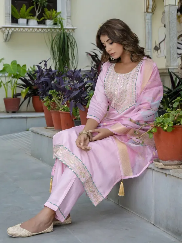 PINK_COTTON_EMBROIDERED_KURTA_PANT_AND_DUPATTA_SET