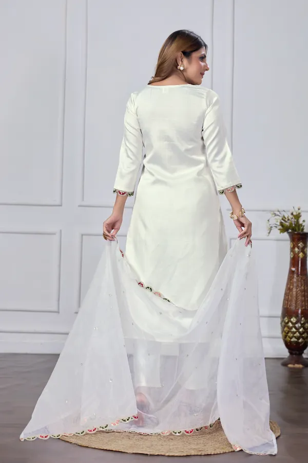 WHITE_COTTON_EMBROIDERED_KURTA_PANT_AND_DUPATTA_SET