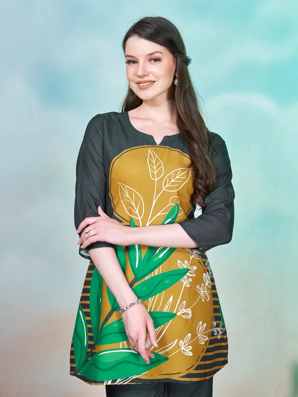 Yellow_and_Green_Flower_Printed_Rayon_Blend_Co-ord_Set_for_Women