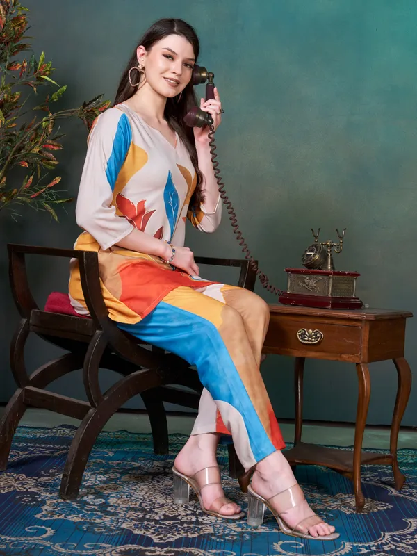 Floral_Yellow_&_Orange_Printed_Rayon_Blend_Co-ord_Set_for_Women