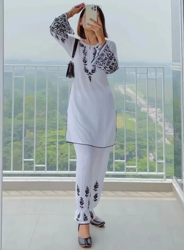WHITE_COTTON_KURTA_PANT_AND_DUPATTA_SET