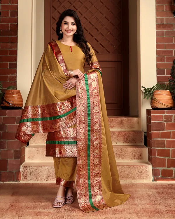 GOLD_KANCHI_COTTON_KURTA_PANT_AND_DUPATTA_SET